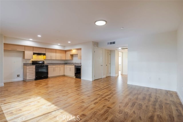 Foto del edificio - 1466 Tamarind Ave