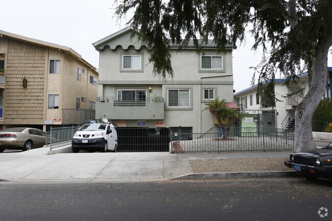 Foto del edificio - 3321 Keystone Ave