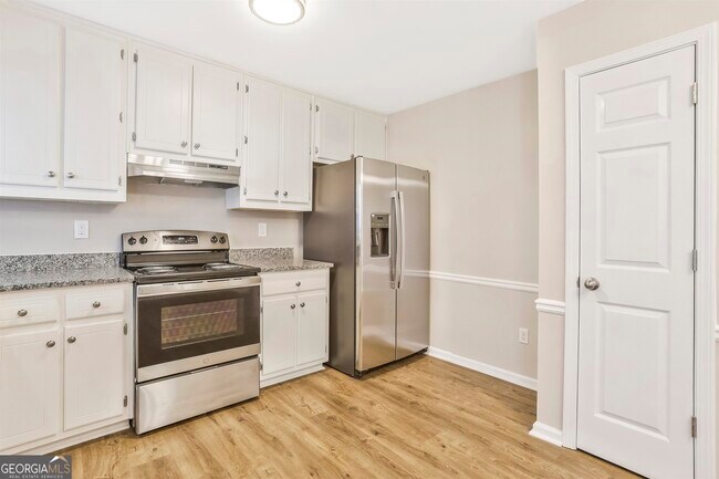 Foto del edificio - 5221 Keystone Ct