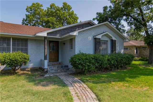 Foto del edificio - 8476 Sweetwood Dr