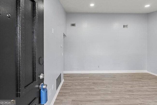 Foto del edificio - 8877 Burnham Way