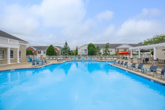 Building Photo - The Residence at Barrington