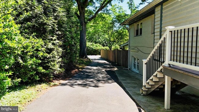 Building Photo - 4316 Brookside Dr