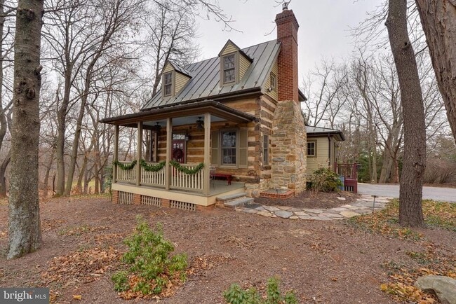 Foto del edificio - 13237 Creagerstown Rd