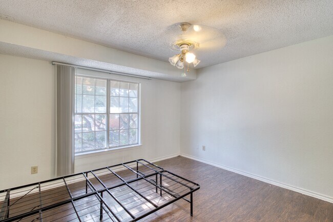 Foto del edificio - 3641 W Northgate Dr