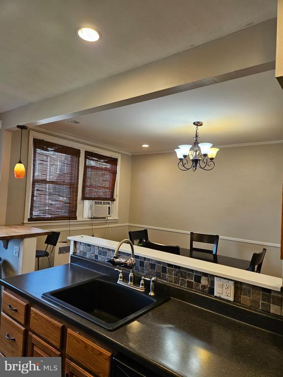 Foto del edificio - 5932 Houghton St