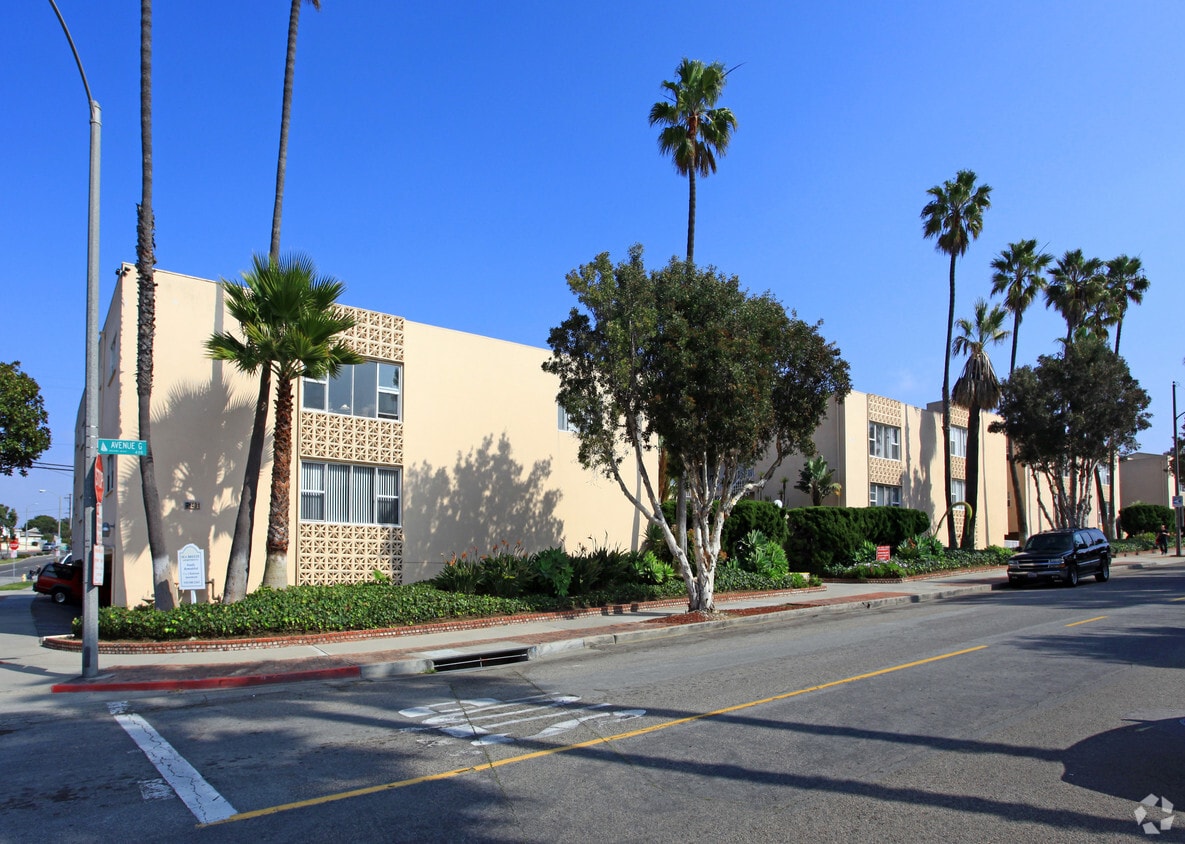 Sea Breeze Apartments Redondo Beach Ca Primary Photo Sea Breeze Apartments