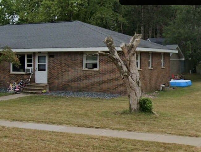 Building Photo - 3374 Stein Blvd
