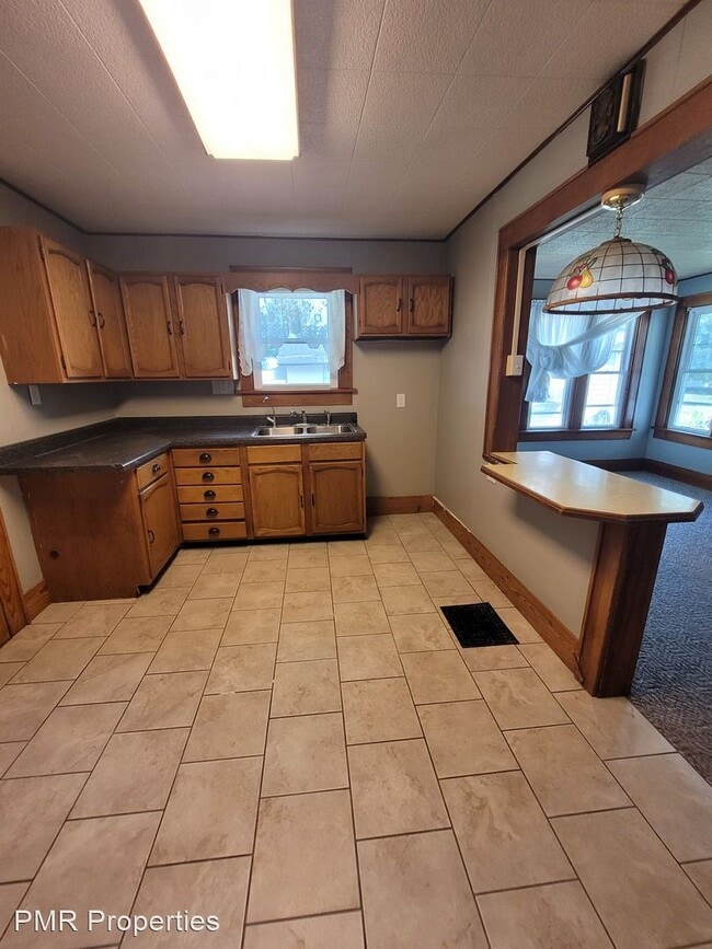 2 br, 1 bath House 3233 Renick Street House Rental in Saint Joseph