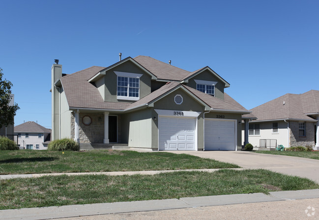 Primary Photo - Mariposa Townhomes