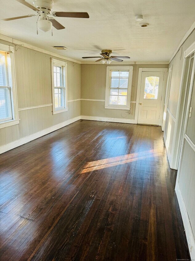Foto principal - 90 E Elm St