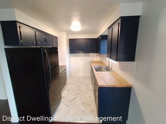 Building Photo - 3 br, 1.5 bath House - 3785 Greenwood St.