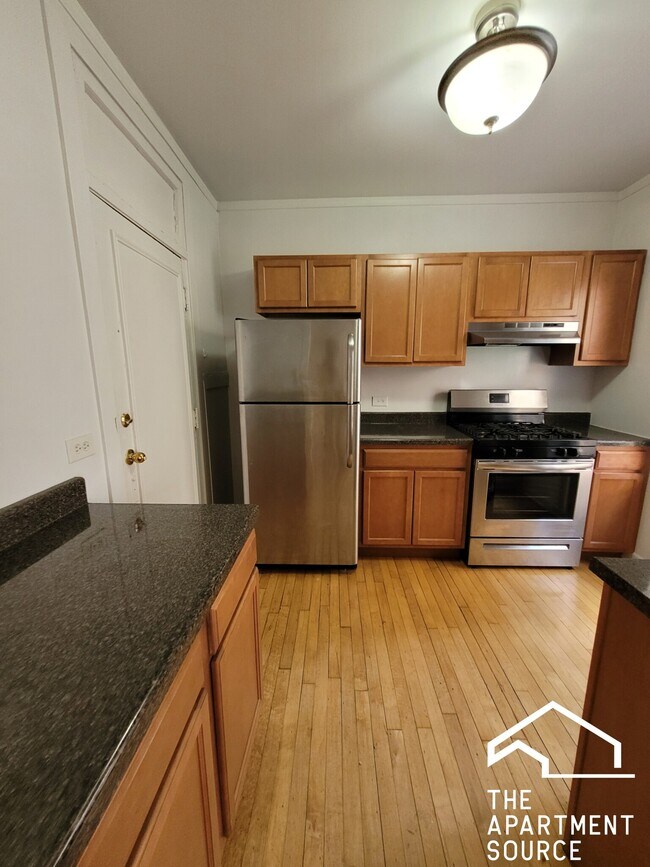 Building Photo - 800 Washington St