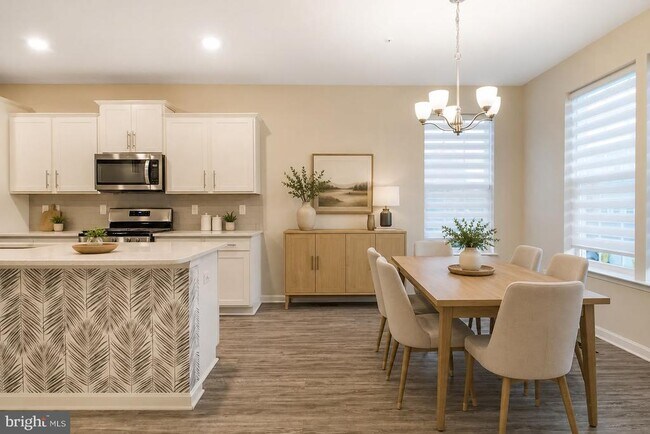 Foto del edificio - 7771 Venice Ln
