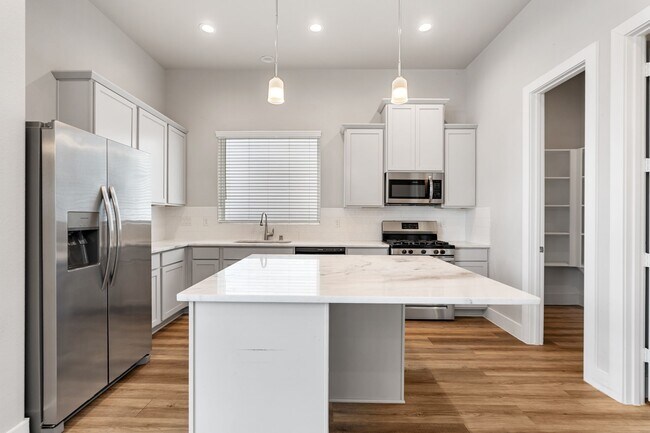 Foto del edificio - 9013 Lonestar River Ln