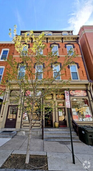 Building Photo - 241A N Queen St