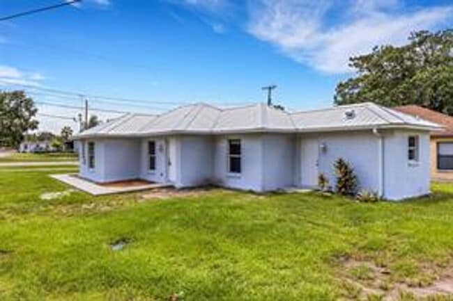 Photo - Beautiful 3/1 in the heart of Plant City House