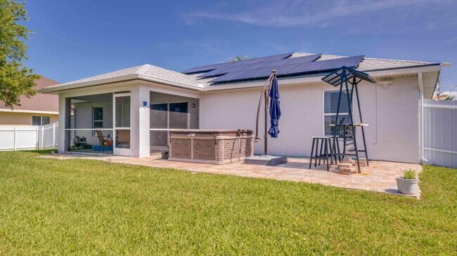 Building Photo - 3322 NW 5th Terrace