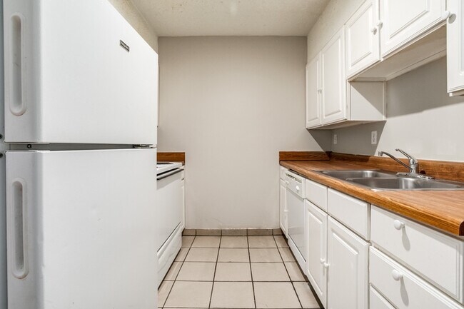 Building Photo - 2605 Farrow Ave