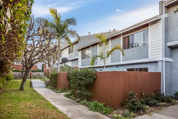 Building Photo - 1806 Spreckels Ln