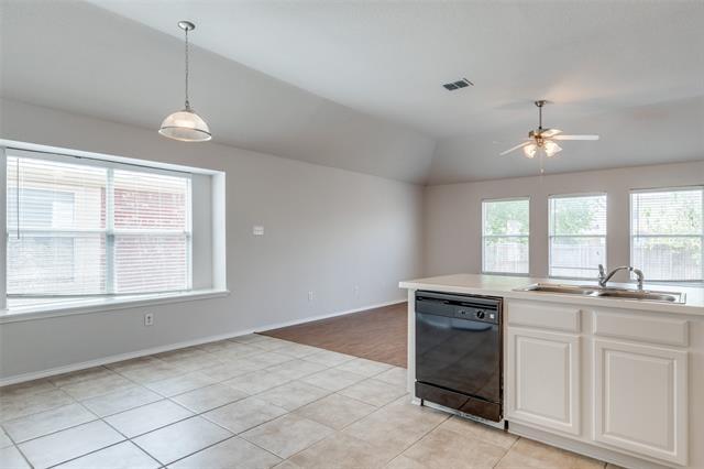 Foto del edificio - 5137 Breeze Hollow Ct