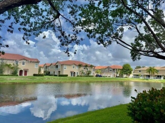 Foto del edificio - 5753 Isles Cir