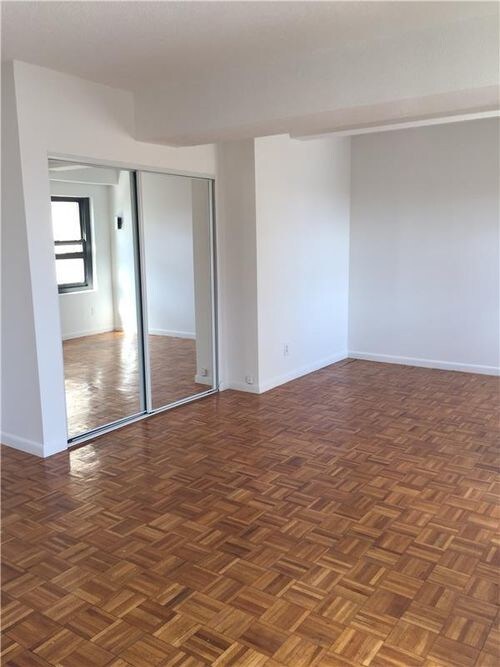 Foto del edificio - 234 E 12th St