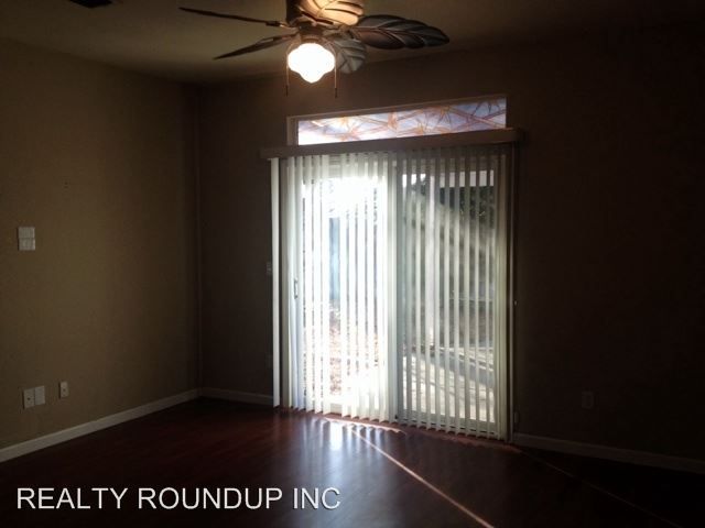 Building Photo - 7956 Marsannay Way