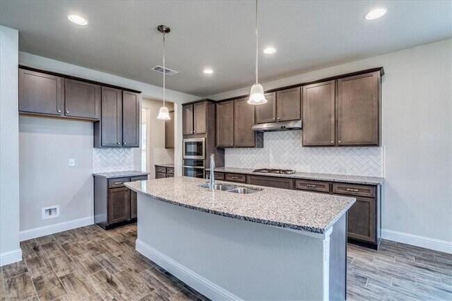 Foto del edificio - 6513 Folsom Ave