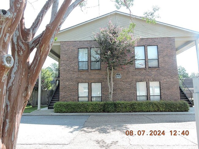 Building Photo - Old Goodwood Condo 2BR/2BA Gated Community