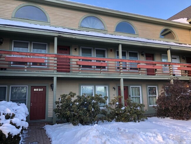 Building Photo - 238 Husson Ave