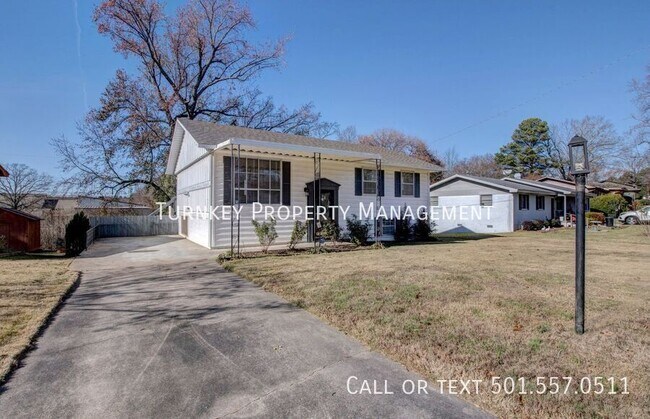 Building Photo - 13 Wesley Dr