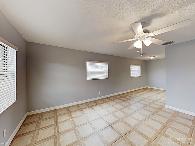 Foto del edificio - 3020 NW 23rd St