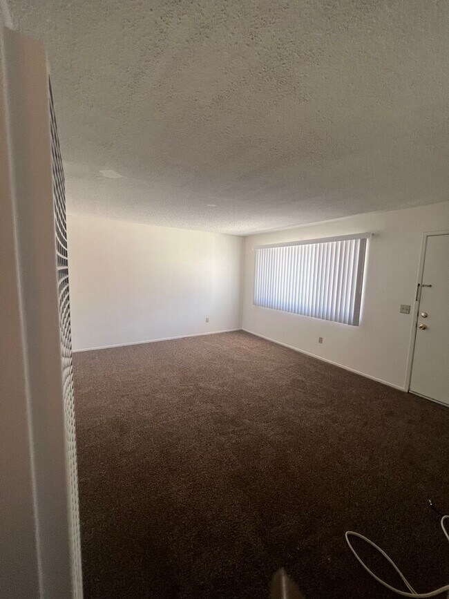 7455 Fox Trl Unit HP 7455 Fox 3, Yucca Valley, CA 92284 Room for