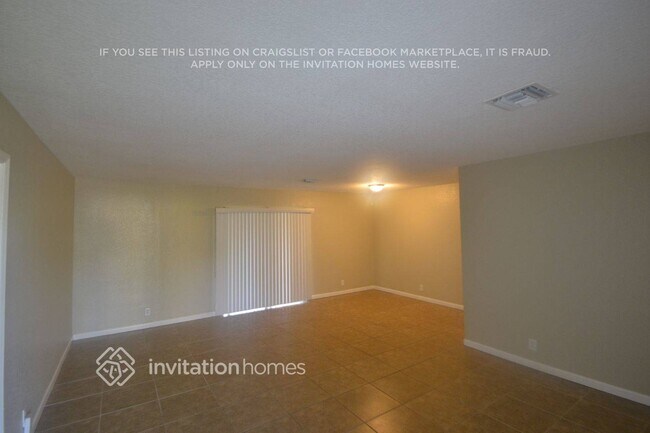 Building Photo - 2464 SW 8th St