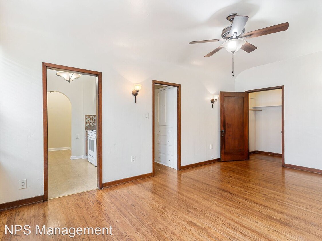 Primary Photo - 1 br, 1 bath Apartment - 731½ East Broadwa...