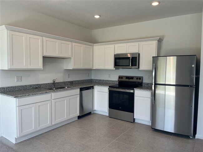 Building Photo - 3301 Vesara Dr