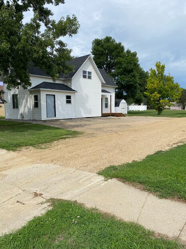 Building Photo - 918 1st Ave