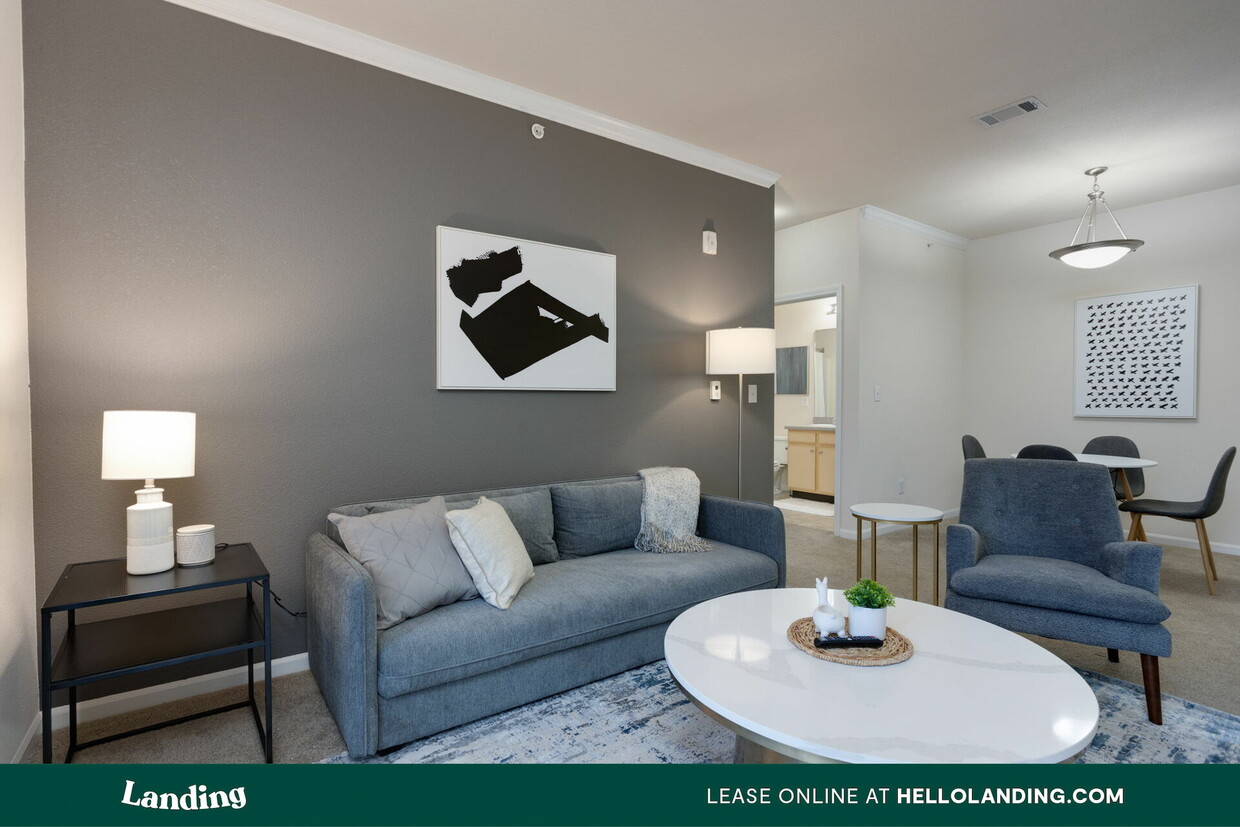 Primary Photo - 2500 Aventura Dr
