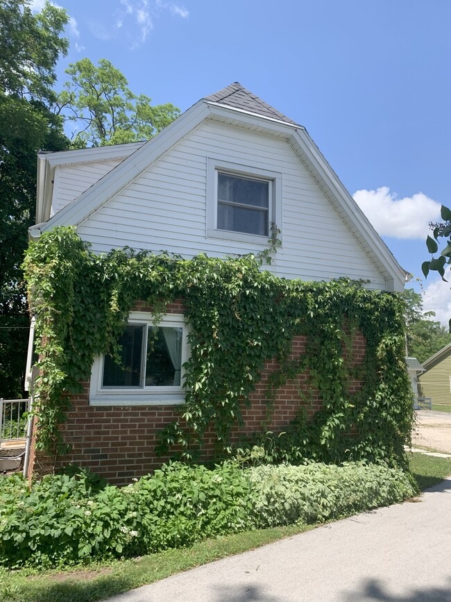 Building Photo - 2 Boldt Ct