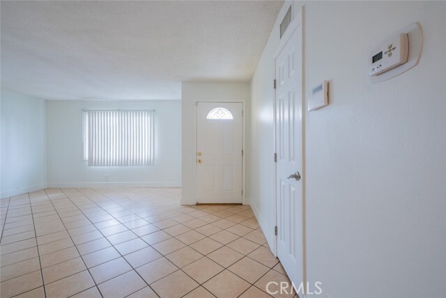 Building Photo - 6933 Fallbrook Ave