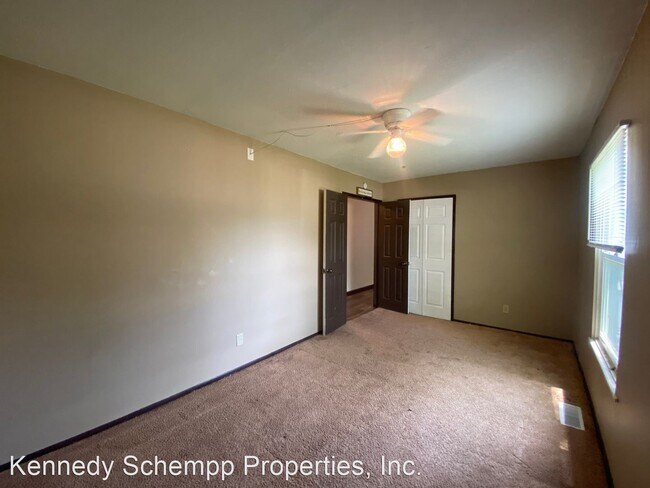 Building Photo - 3 br, 1 bath House - 2805 Cardigan Drive