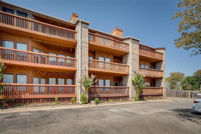 Foto del edificio - 1406 Windsor Rd