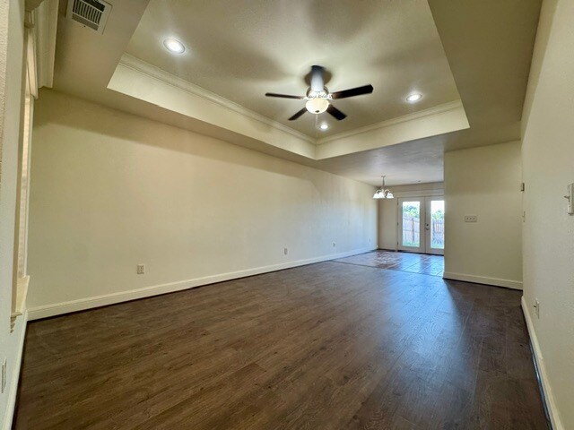 Building Photo - 813 Baker St NW