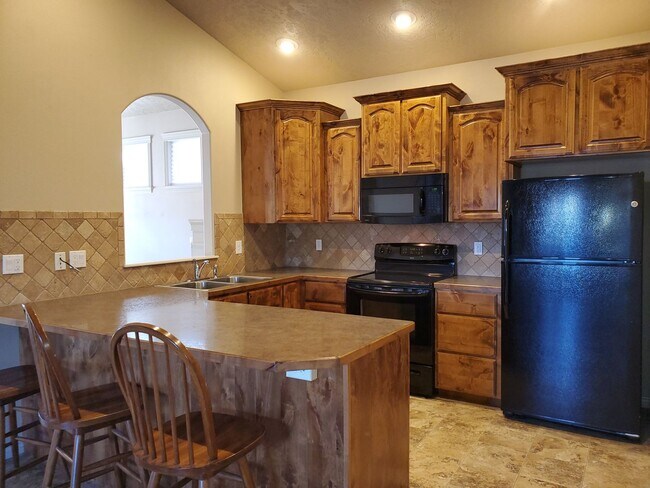 Building Photo - 3 bedroom, 2 bath in Tuscany Messina Meadows