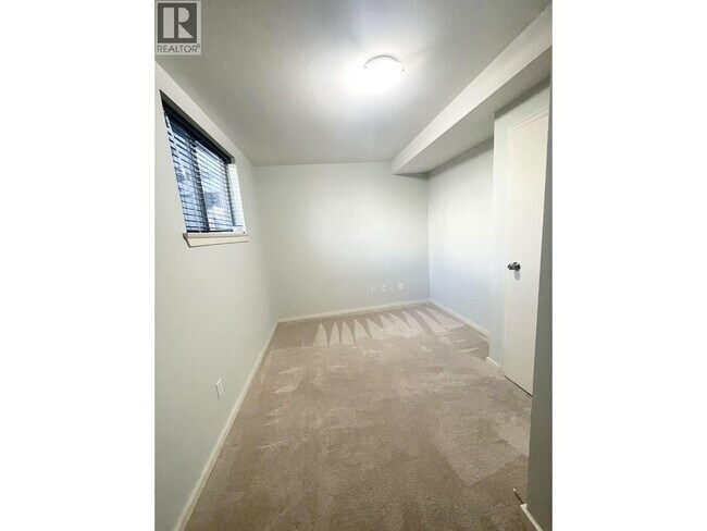 Photo du bâtiment - 7489 Magnolia Terrace