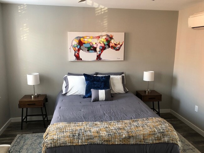 Bedroom - 1839 E Lombard St