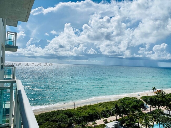 Building Photo - 6917 Collins Ave