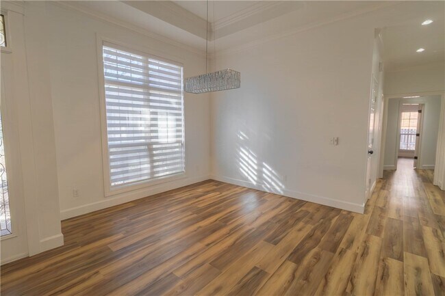 Foto del edificio - 4518 Olive Tree Ave