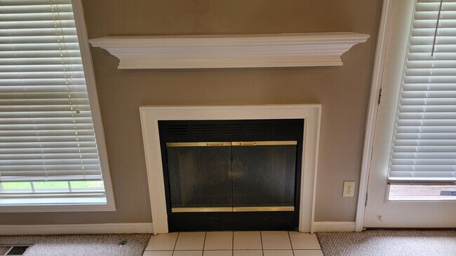 Foto del edificio - Fabulous 3 bedroom 3 bath walk- out ranch